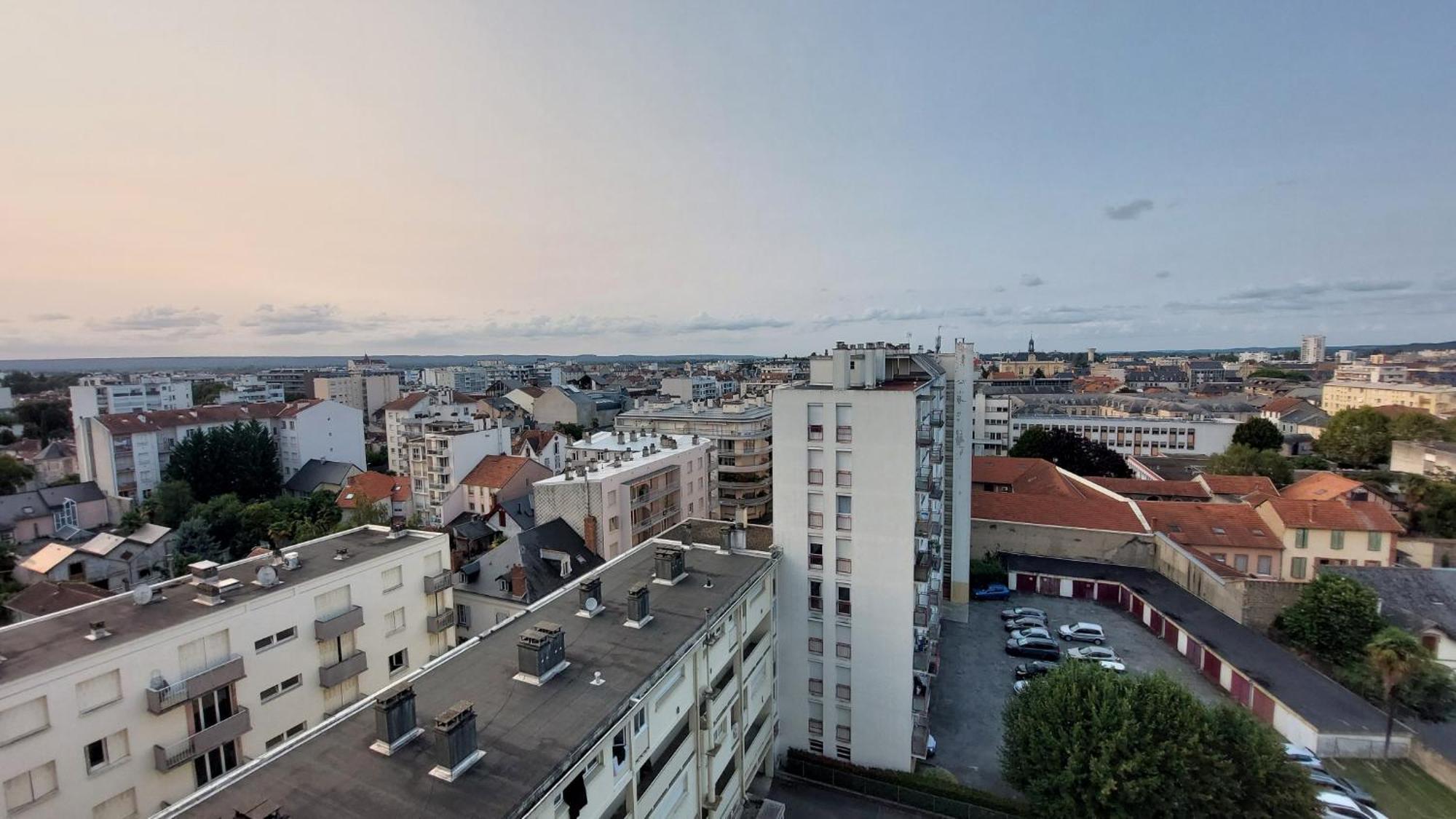 Le Voltaire - T2 Neuf Face Pyrenees Leilighet Tarbes Eksteriør bilde